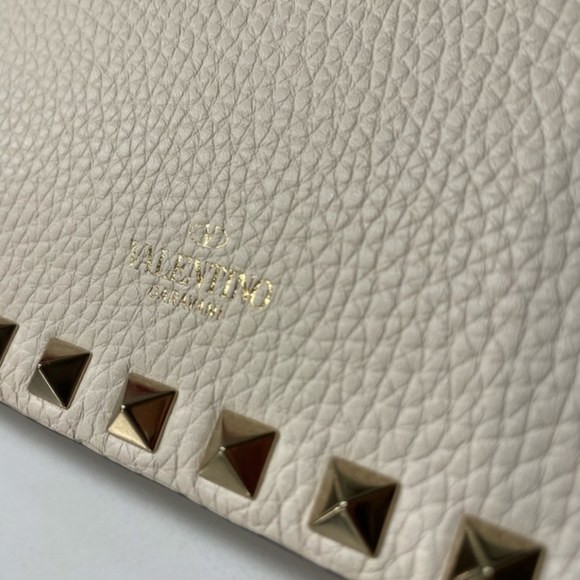 Valentino Garavani Crossbody Bag - Picture 4 of 12